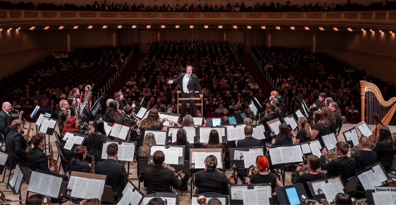 Great Lakes Wind Symphony - full photo